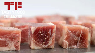 重組牛肉粒顆顆飽滿滿嘴留香！